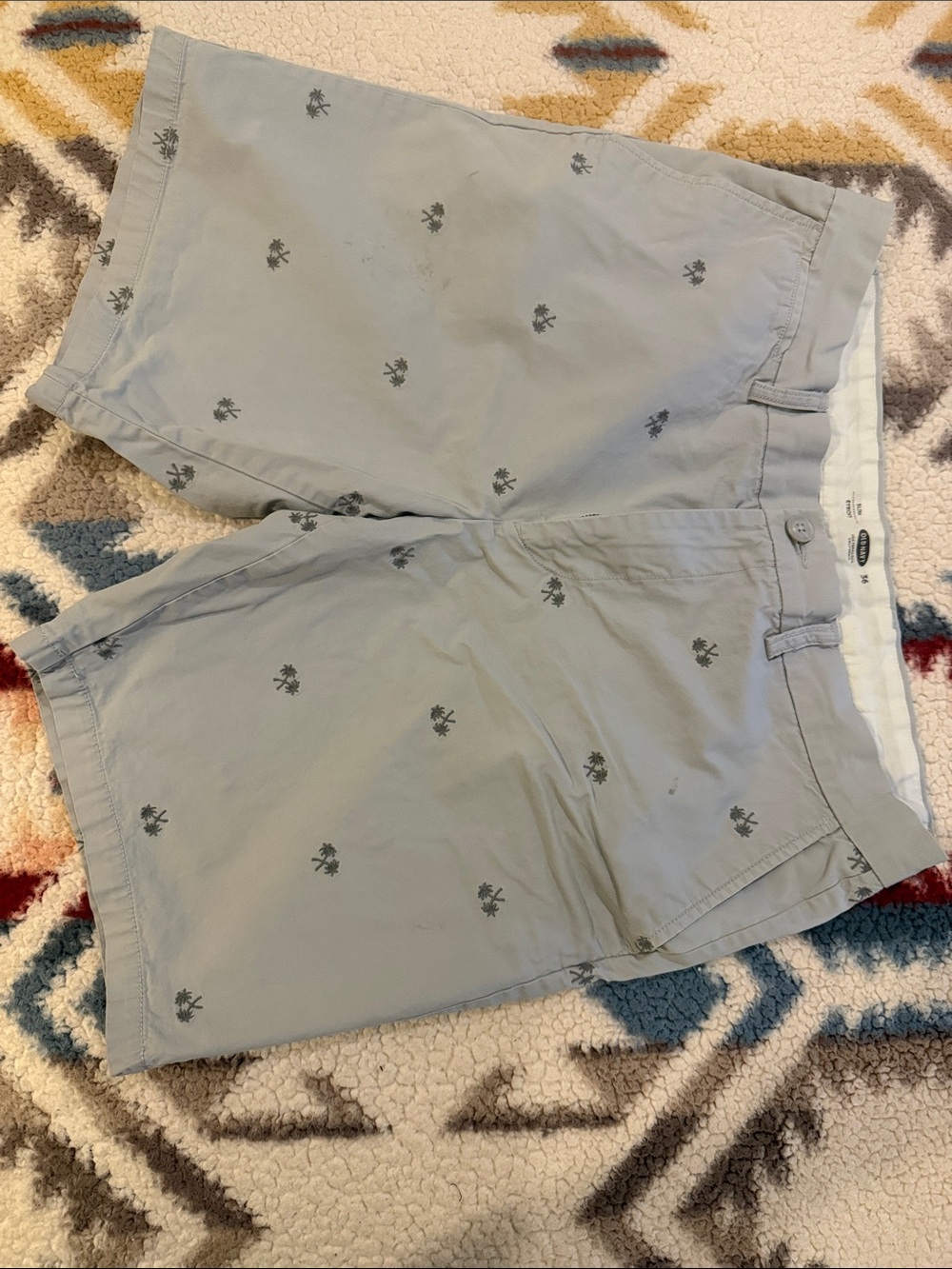 Old Navy Light Gray Palm-Print Flat Front Shorts